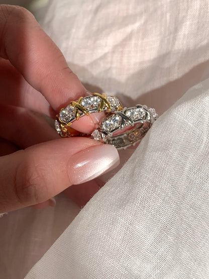 Anillo XO